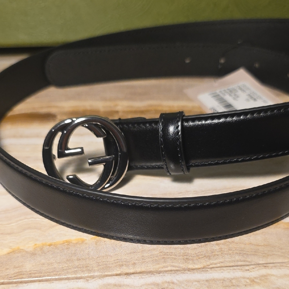 Gucci Black Belt with Silver Buckle - Picture 4 of 8